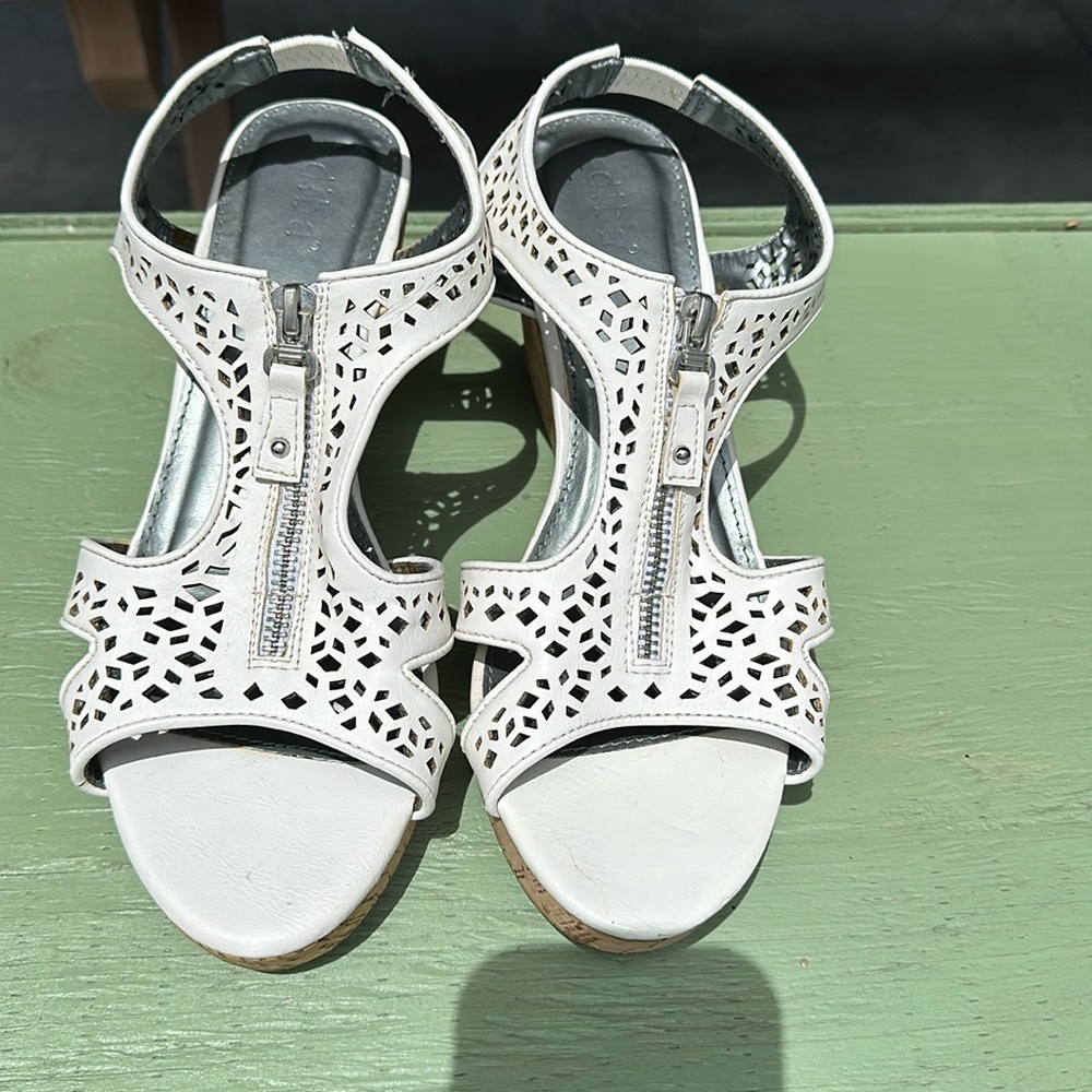 Women’s Diba White & Cork Heels Size 10M